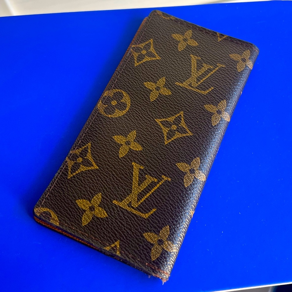 LV Cardholder/Wallet ( Traditional Print Copy)
